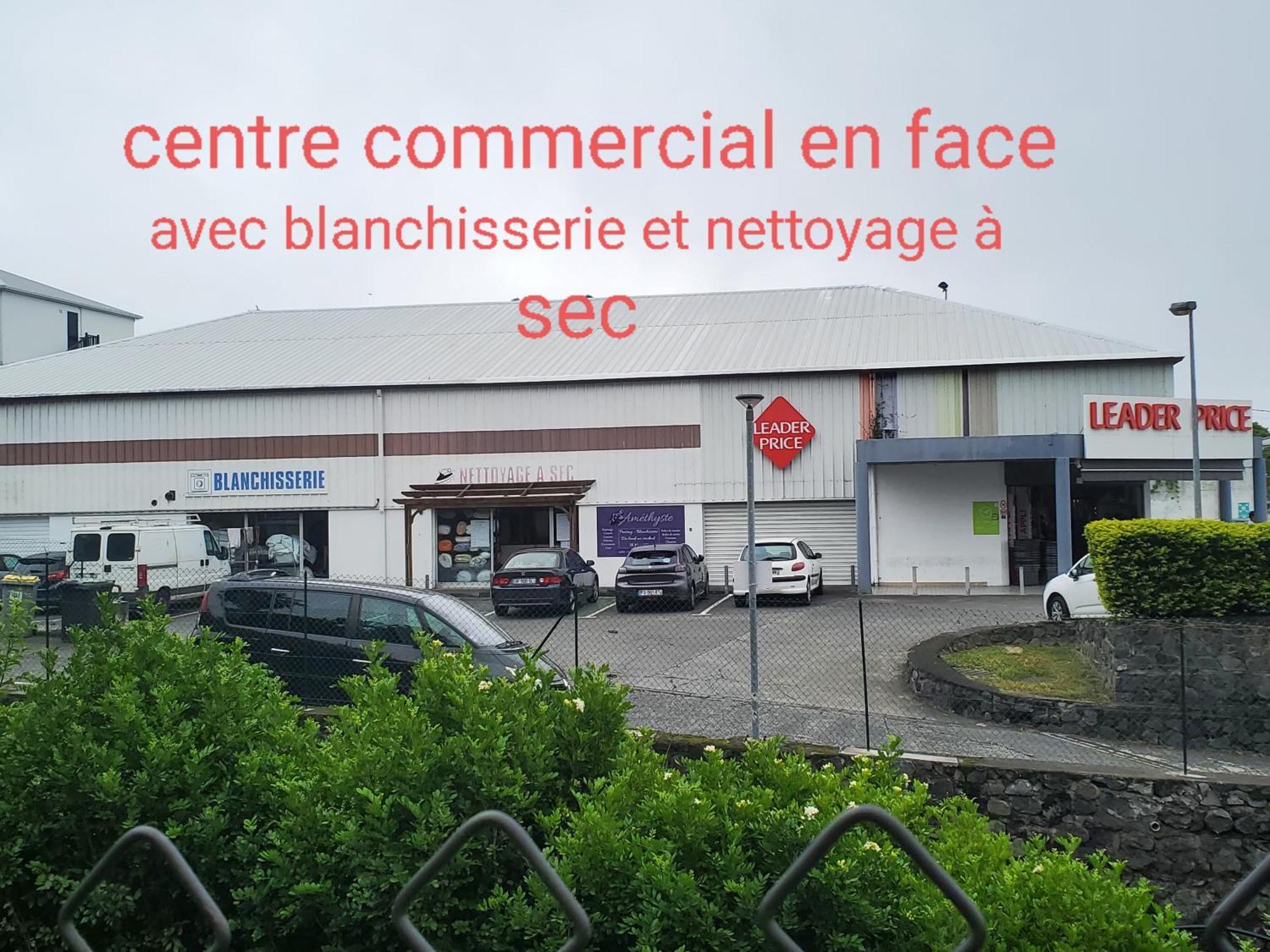T2 Au Rez De Chaussee, Parking Prive Et Wifi Haut Debit Le Tampon Exterior photo